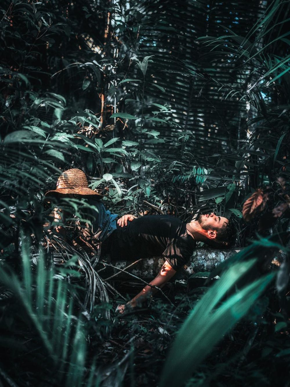 Amazon jungle survival tour